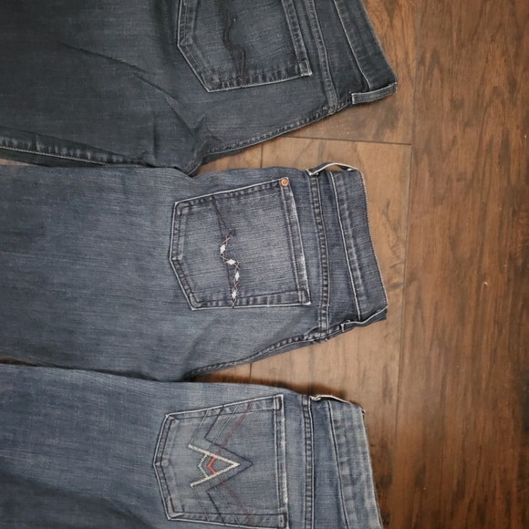 3 pairs of 7 for all Mankind.. - Picture 4 of 5